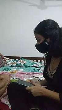 Snapshot of hotestfantasy chatting on 11-13-25, 05:34 hotestfantasy online show from 11-13-25, 05:34