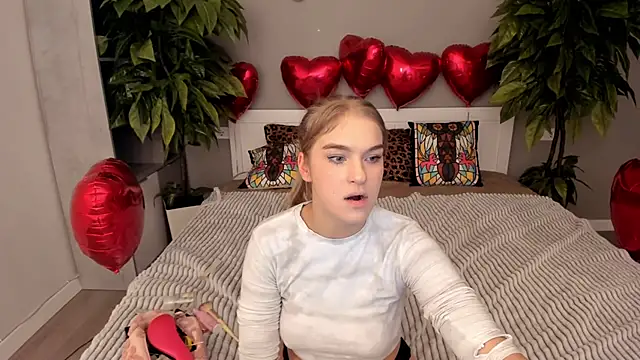 AlinaLiii online show from 02-11-26, 06:35