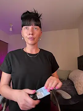 MaciiMayy online show from 07-11-26, 08:22