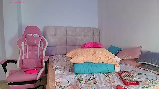 Julieta Rose19 online show from 03-19-26, 02:48