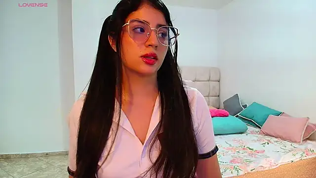 Julieta Rose19 online show from 03-19-26, 10:47