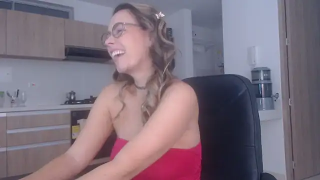 LovePaula online show from 01-18-26, 11:58