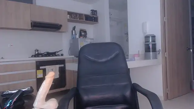 LovePaula online show from 02-09-26, 12:14