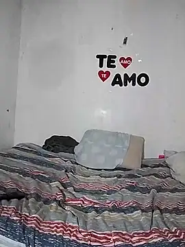 Snapshot of catperigosa chatting on 12-13-25, 07:53 catperigosa online show from 12-13-25, 07:53