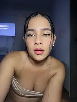 Snapshot of Valery_lux16 chatting on 05-14-26, 11:22 Valery lux16 online show from 05-14-26, 11:22