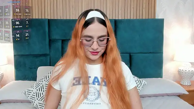 Snapshot of Amber_kiss_ chatting on 10-13-25, 06:41 Amber kiss online show from 10-13-25, 06:41