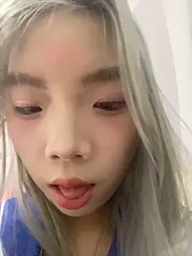 Snapshot of Aloves-21 chatting on 12-05-25, 11:52 Aloves-21 online show from 12-05-25, 11:52