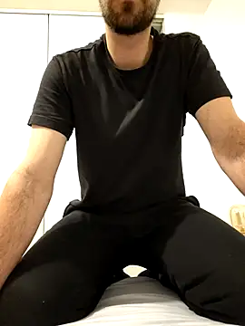 Snapshot of AD_Vu chatting on 10-18-25, 03:02 AD Vu online show from 10-18-25, 03:02