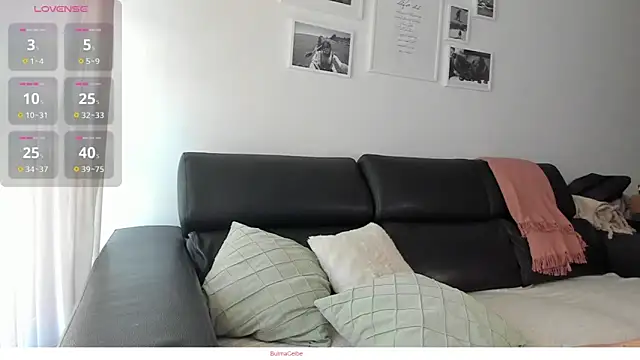 Snapshot of BulmaCeibe chatting on 10-05-25, 02:15 BulmaCeibe online show from 10-05-25, 02:15