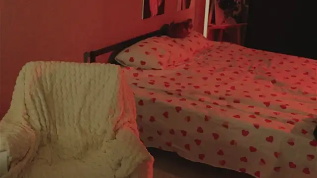 Snapshot of Al1ceGreen chatting on 11-04-25, 07:46 Al1ceGreen online show from 11-04-25, 07:46