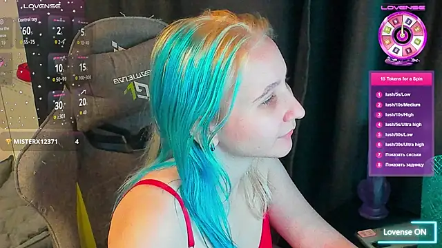 Snapshot of ChristinaFivePlus chatting on 11-04-25, 04:17 ChristinaFivePlus online show from 11-04-25, 04:17