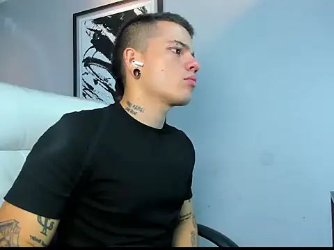 wildthor26 online show from 09-30-25, 02:05