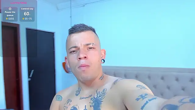 wildthor26 online show from 02-10-26, 04:27