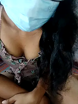 Snapshot of sexybolegirl chatting on 10-27-25, 05:28 sexybolegirl online show from 10-27-25, 05:28