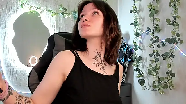 Elastikisss online show from 04-15-26, 07:37