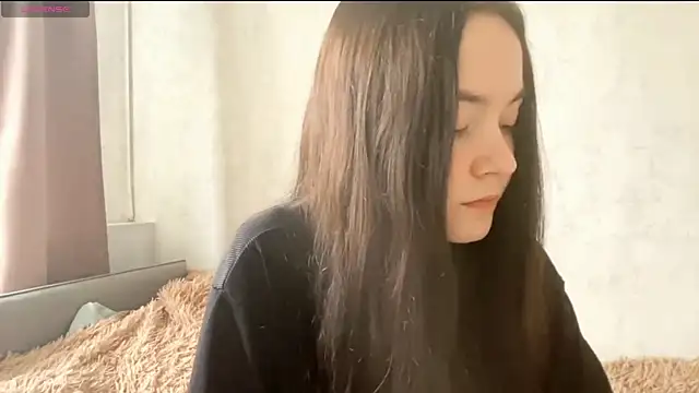 Snapshot of VividSienna chatting on 09-27-25, 06:18 VividSienna online show from 09-27-25, 06:18