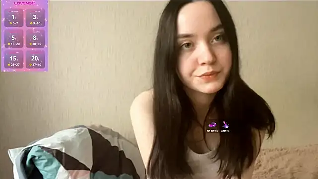 Snapshot of VividSienna chatting on 10-09-25, 11:41 VividSienna online show from 10-09-25, 11:41