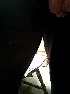 Snapshot of ficosi chatting on 10-30-25, 01:56 ficosi online show from 10-30-25, 01:56