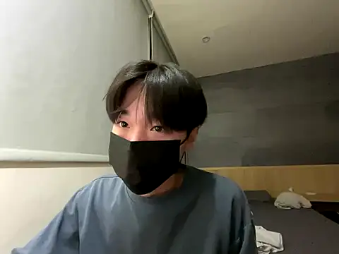 Snapshot of Yo155 chatting on 10-03-25, 07:00 Yo155 online show from 10-03-25, 07:00