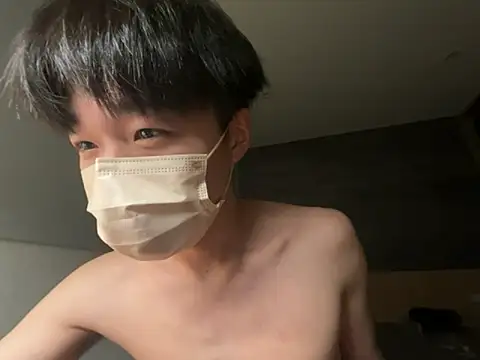 Snapshot of Yo155 chatting on 10-29-25, 04:53 Yo155 online show from 10-29-25, 04:53