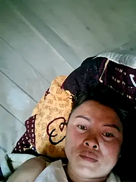 xuxulovezz online show from 04-09-26, 05:18