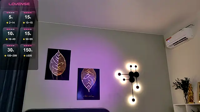 Snapshot of CleoStringer chatting on 11-18-25, 06:07 CleoStringer online show from 11-18-25, 06:07