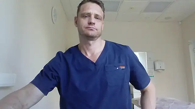 Snapshot of Freeze_Fire chatting on 09-28-25, 07:36 Freeze Fire online show from 09-28-25, 07:36