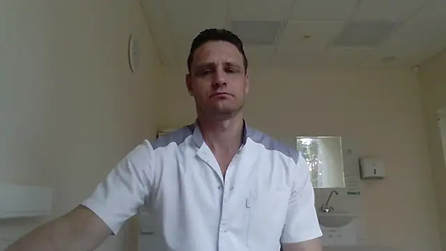 Snapshot of Freeze_Fire chatting on 10-09-25, 05:38 Freeze Fire online show from 10-09-25, 05:38