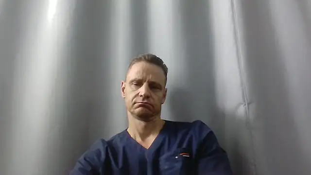 Snapshot of Freeze_Fire chatting on 07-06-26, 06:32 Freeze Fire online show from 07-06-26, 06:32