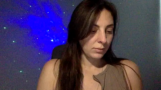 Snapshot of Myronell chatting on 10-01-25, 08:53 Myronell online show from 10-01-25, 08:53