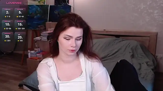 Snapshot of bbJ_one chatting on 10-25-25, 10:12 bbJ one online show from 10-25-25, 10:12