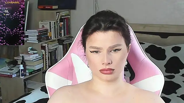 Snapshot of bbJ_one chatting on 06-15-26, 05:09 bbJ one online show from 06-15-26, 05:09