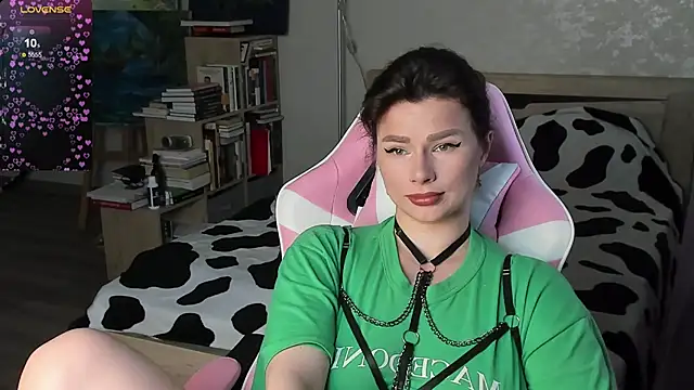 Snapshot of bbJ_one chatting on 06-27-26, 12:22 bbJ one online show from 06-27-26, 12:22