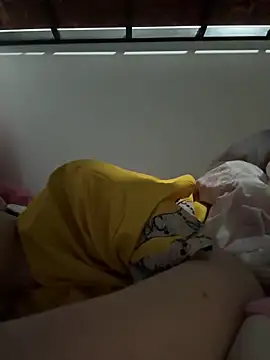 Snapshot of kanaka99 chatting on 09-28-25, 04:40 kanaka99 online show from 09-28-25, 04:40