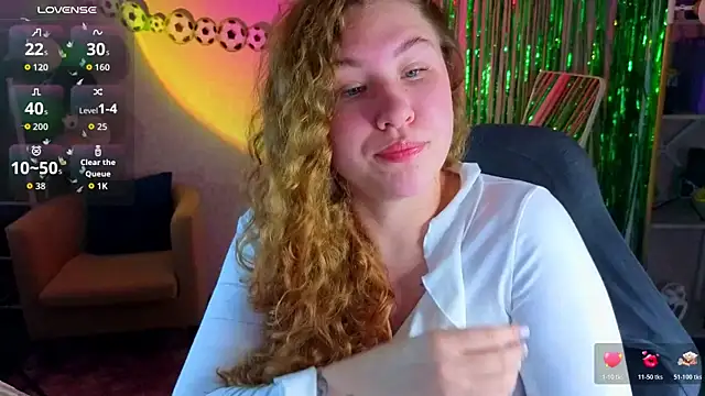 Snapshot of Elsie_Cutties chatting on 07-19-26, 01:09 Elsie Cutties online show from 07-19-26, 01:09
