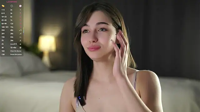 LettySlovacek online show from 12-16-25, 02:38