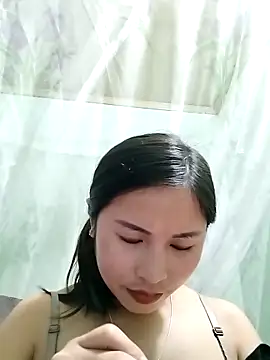 Snapshot of Mai4568 chatting on 10-04-25, 02:04 Mai4568 online show from 10-04-25, 02:04