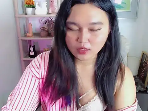 Eyes-on-me online show from 06-11-26, 02:53
