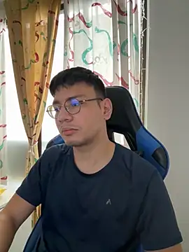 marcuswildx online show from 12-04-25, 12:03