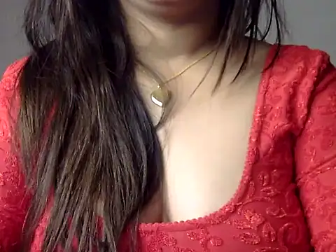 Snapshot of Aaliya02 chatting on 10-14-25, 05:08 Aaliya02 online show from 10-14-25, 05:08