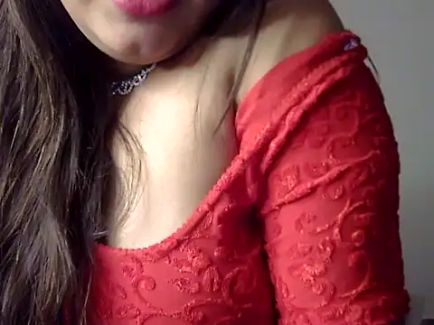 Snapshot of Aaliya02 chatting on 10-21-25, 09:32 Aaliya02 online show from 10-21-25, 09:32