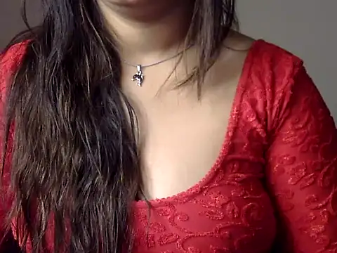 Snapshot of Aaliya02 chatting on 10-23-25, 05:18 Aaliya02 online show from 10-23-25, 05:18