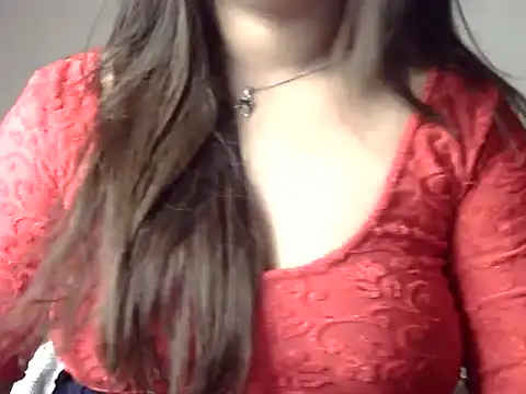 Snapshot of Aaliya02 chatting on 10-26-25, 10:10 Aaliya02 online show from 10-26-25, 10:10