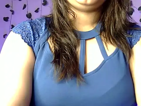 Snapshot of Aaliya02 chatting on 11-24-25, 02:33 Aaliya02 online show from 11-24-25, 02:33