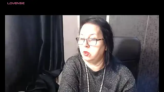 Snapshot of MissSanjanne chatting on 12-04-25, 12:31 MissSanjanne online show from 12-04-25, 12:31