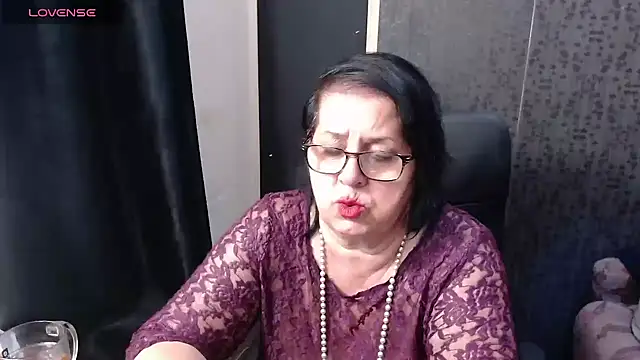 MissSanjanne online show from 04-18-26, 06:56