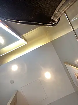 miumiu-66 online show from 10-21-25, 03:46