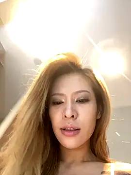 miumiu-66 online show from 10-28-25, 03:47