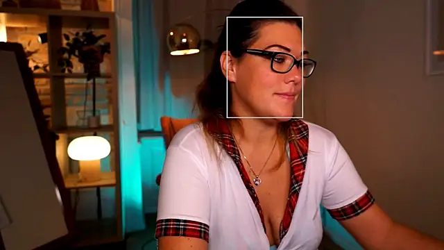 Snapshot of mrs_fllowerr chatting on 10-07-25, 04:48 mrs fllowerr online show from 10-07-25, 04:48