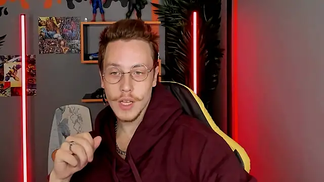 Snapshot of LeoMooree chatting on 11-04-25, 03:44 LeoMooree online show from 11-04-25, 03:44